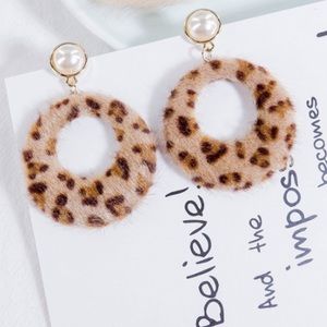 ! Leopard earrings 3 for $15